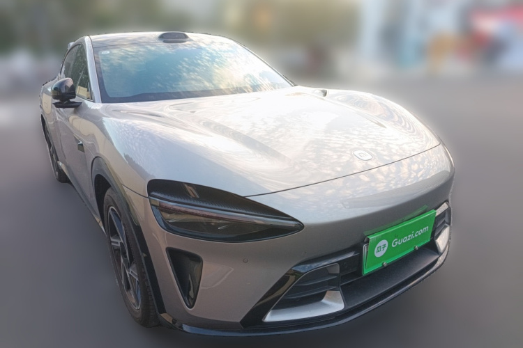 小米汽车 小米YU7 2025款 超长续航四驱Pro版车身外观3