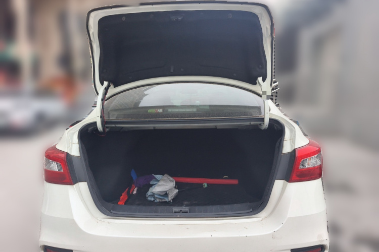 日产 轩逸 2022款 经典 1.6XE CVT舒适版局部细节23