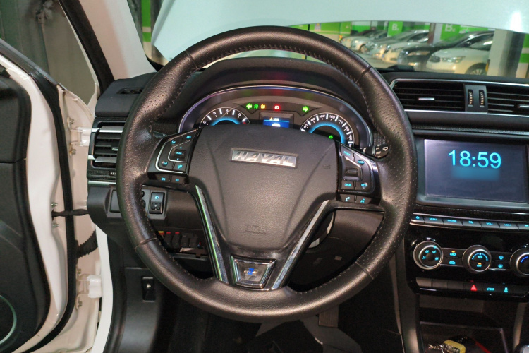 哈弗H2 2017款 蓝标 1.5T 手动两驱精英型局部细节13