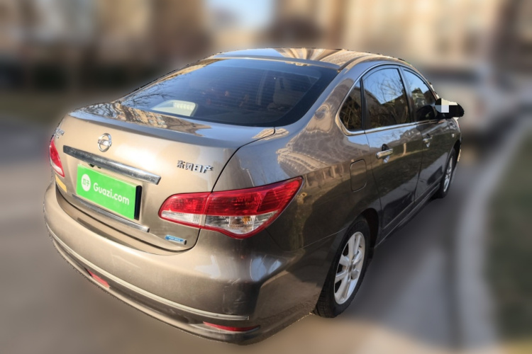 日产 轩逸 2012款 经典 1.6XE 手动舒适版车身外观6005