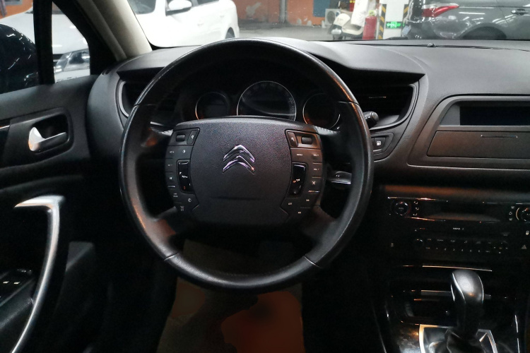 雪铁龙C5 2016款 1.6T 自动尊悦型局部细节13