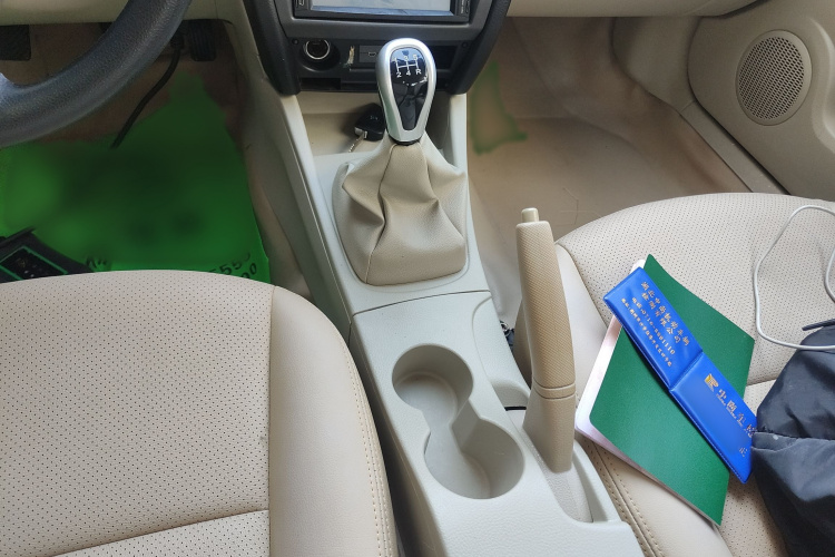 东南 V3菱悦 2014款 1.5L 手动精明版局部细节18