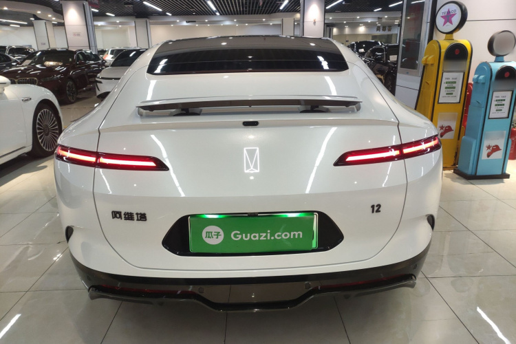 阿维塔12 2025款 Ultra增程版车身外观6