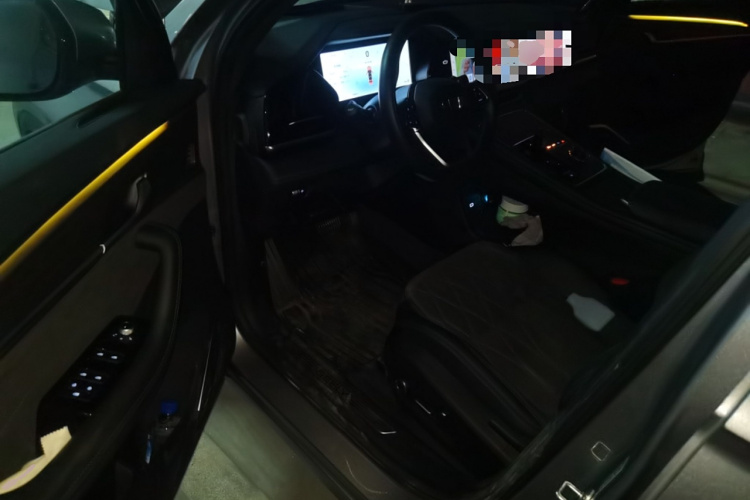 吉利汽车 星越L 2025款 东方曜 2.0TD 自动揽星版中控内饰7003