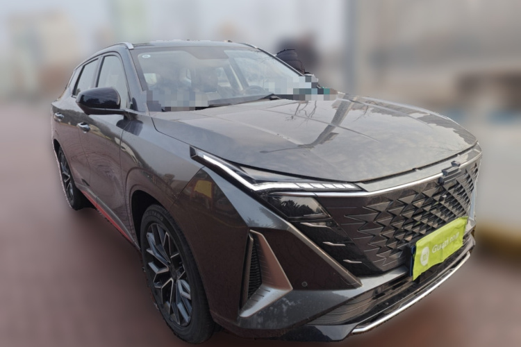 长安欧尚Z6 2023款 蓝鲸 1.5T DCT智领型城市版车身外观3