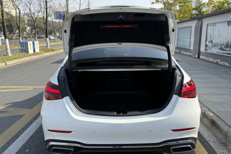 奔驰C级 2025款 C 260 L 运动版车身外观6006