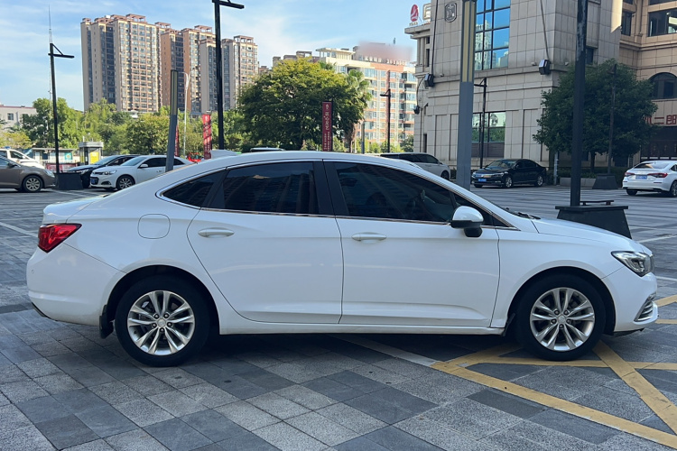 别克 威朗 2019款 三厢 20T 双离合领先型车身外观6002