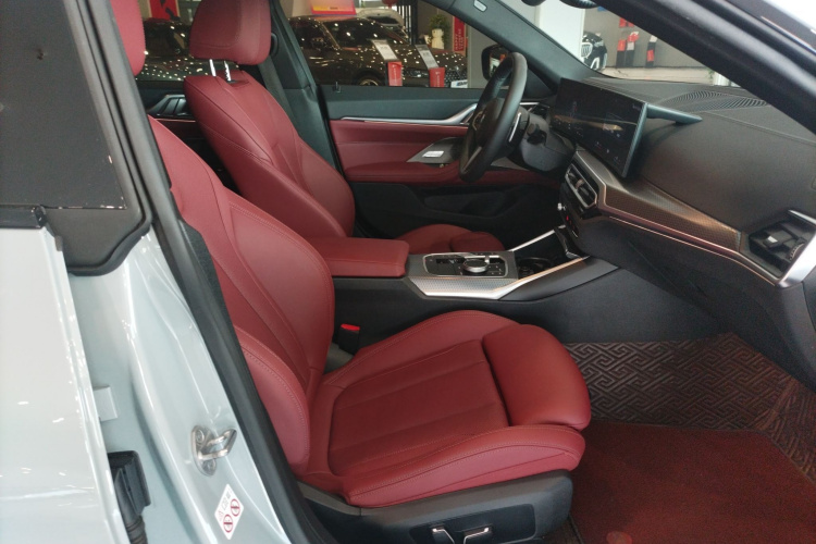 宝马4系 2023款 425i Gran Coupe M运动曜夜套装局部细节41