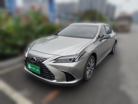 雷克萨斯ES 2025款 200 臻享版