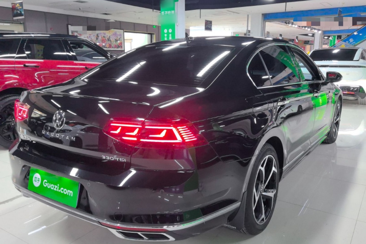 大众 迈腾 2023款 200万辆纪念版 330TSI DSG领先型车身外观6005