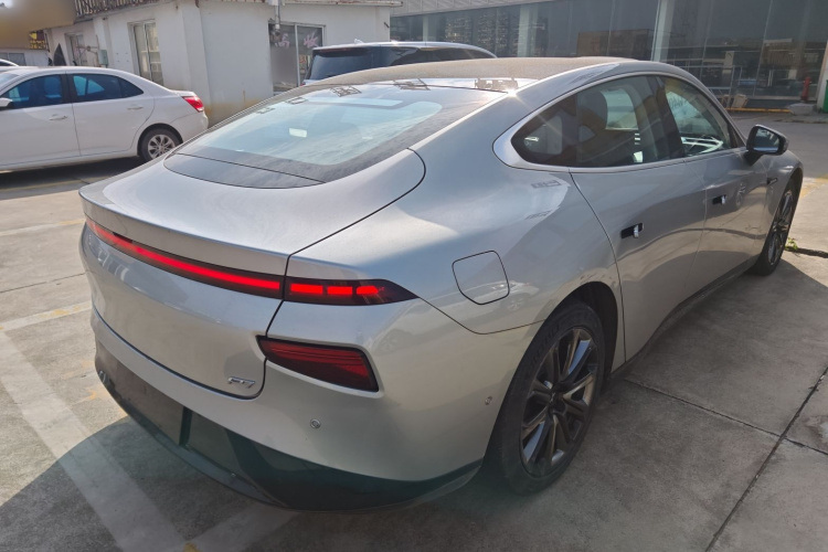 小鹏P7 2020款 670N车身外观6005