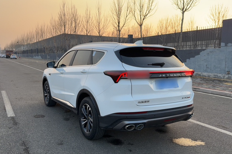 捷途X70 PLUS 2021款 1.6T DCT星 5座车身外观6005