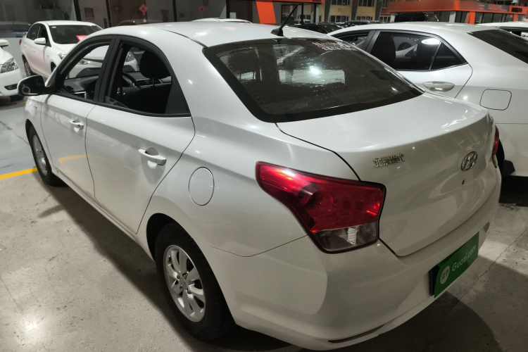 现代 瑞纳 2017款 1.4L 手动焕彩版 国V车身外观4