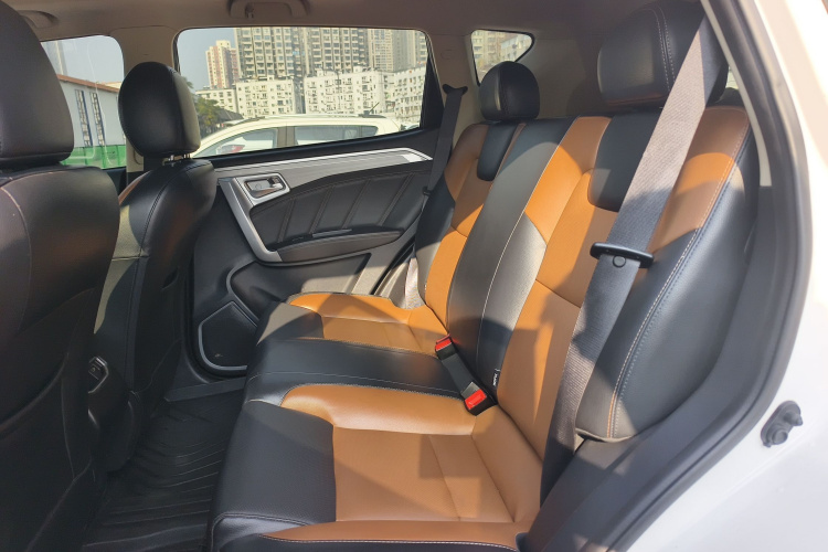 吉利汽车 远景X6 2016款 1.3T CVT豪华型中控内饰7004