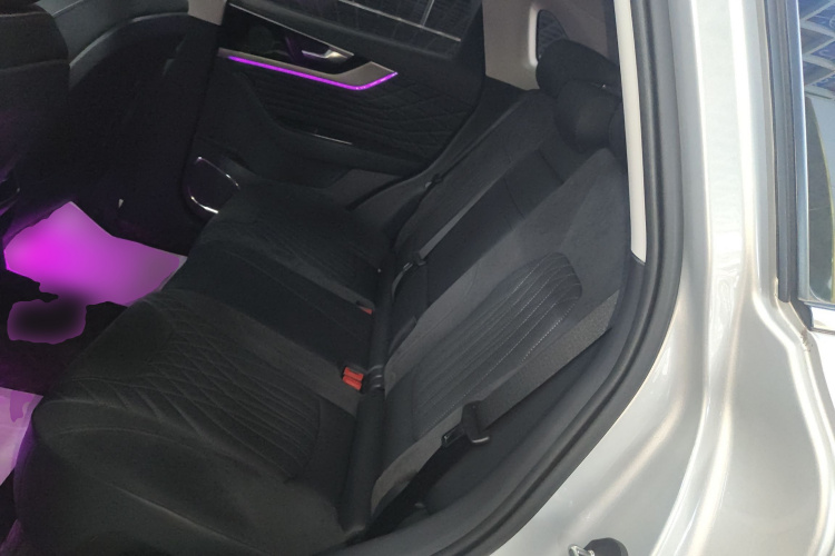 红旗HS5 2022款 改款 2.0T 智联旗享版中控内饰21