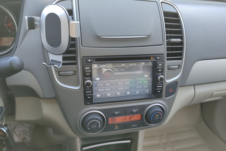 日产 轩逸 2012款 经典 1.6XL 自动豪华版局部细节16