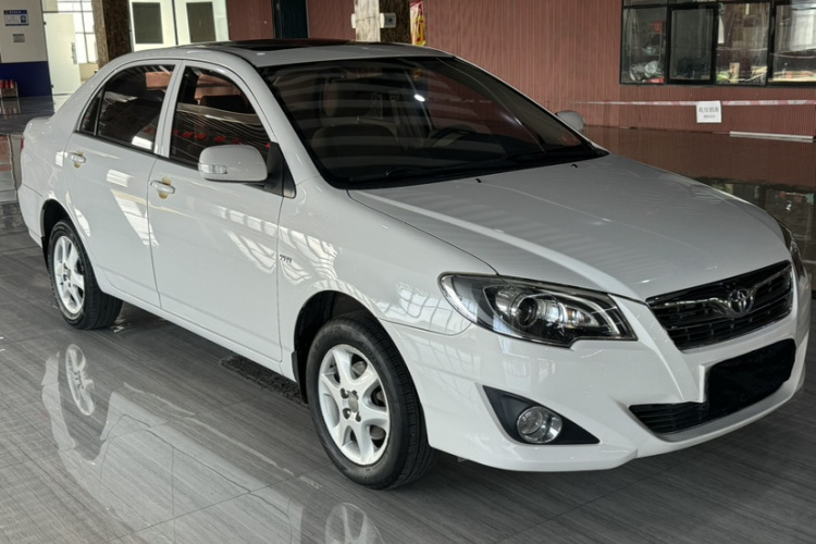 丰田 花冠 2013款 1.6L 手动卓越版车身外观6002