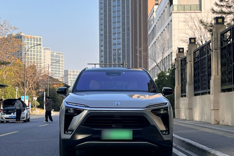 蔚来ES8 2020款 580KM 六座版车身外观6003