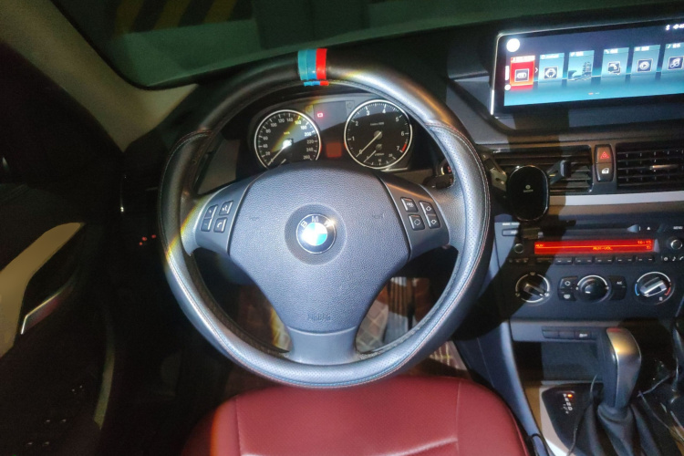 宝马X1 2013款 sDrive18i 时尚型中控内饰13