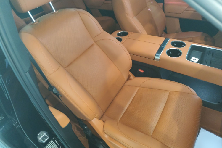 理想汽车 理想L9 2024款 Ultra局部细节41