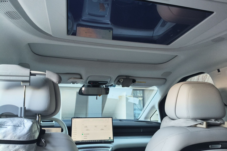 小鹏X9 2024款 702超长续航Pro中控内饰22