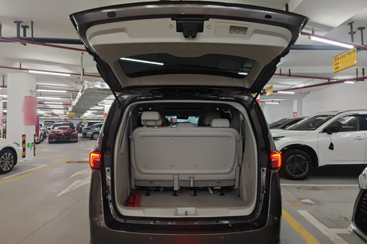 别克GL8 2022款 陆上公务舱 652T 智慧豪华型局部细节23