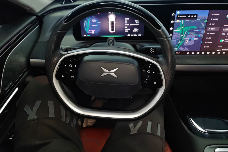 小鹏P7 2022款 670N+中控内饰13