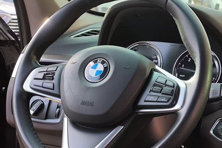 宝马X1 2018款 xDrive20Li 尊享型中控内饰7004