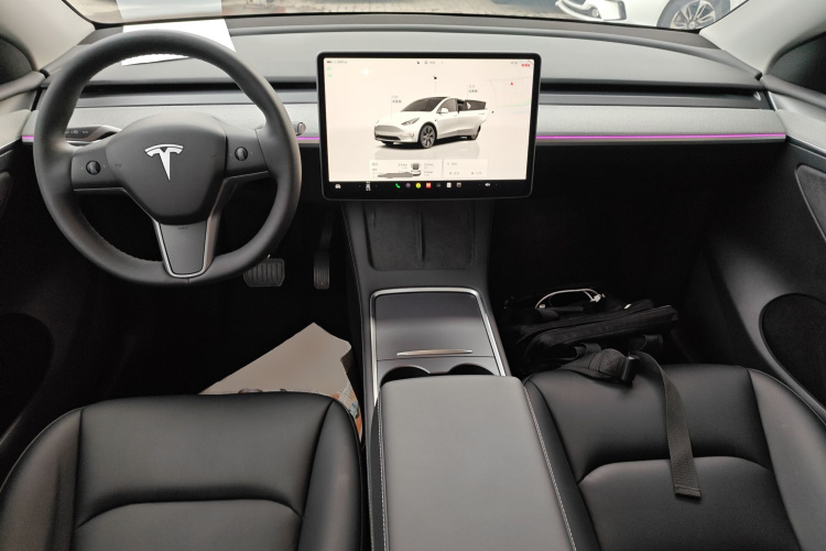 特斯拉 Model Y 2023款 后轮驱动版中控内饰7002