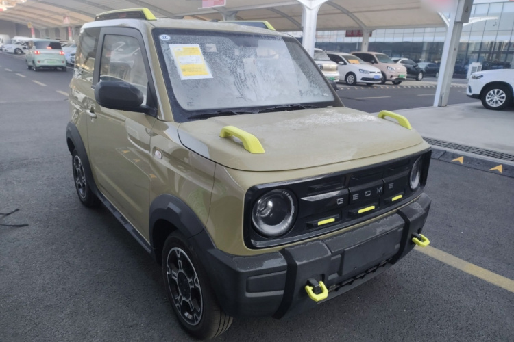 吉利银河 2025款 210km 熊猫骑士车身外观3