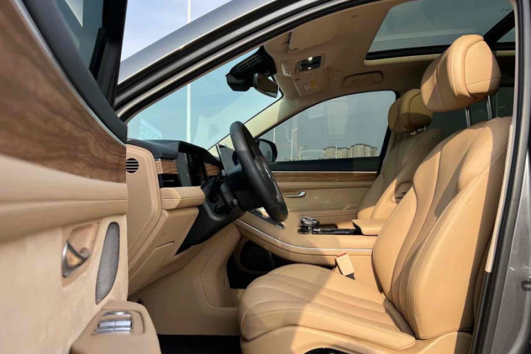 鸿蒙智行 问界M7 2022款 1.5T 后驱舒适版中控内饰7001