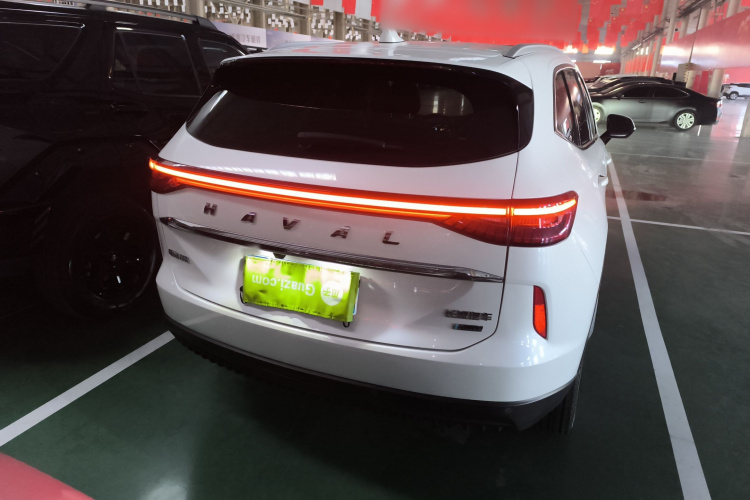 哈弗H6 2022款 第三代 1.5T DHT车身外观6
