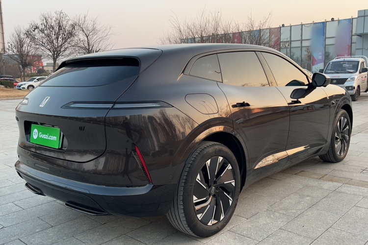 阿维塔07 2024款 Pro+增程版车身外观6006