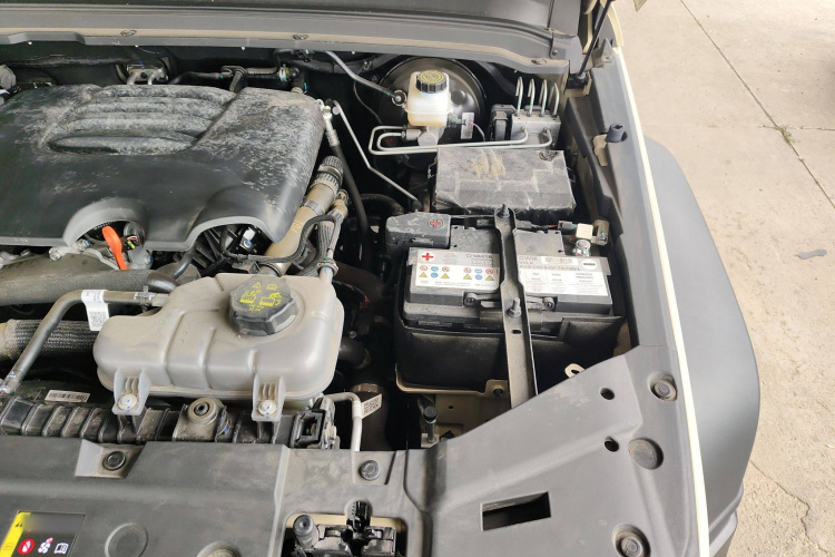 坦克300 2025款 2.0T 征服者局部细节9007