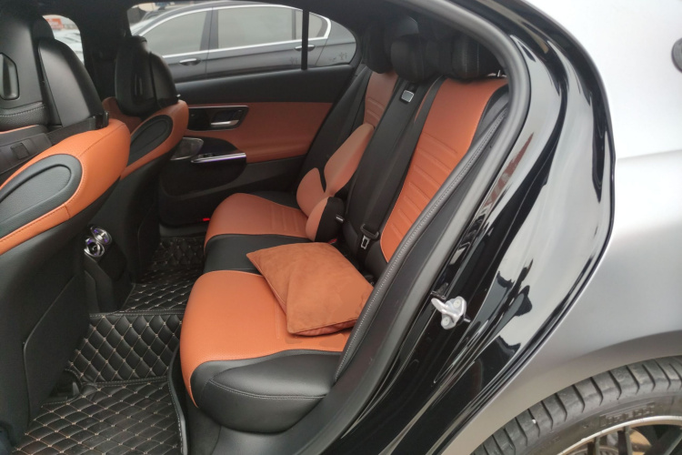 奔驰C级 2022款 改款 C 260 L 运动版中控内饰7004