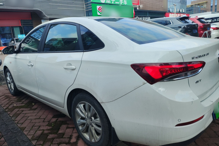 别克 英朗 2018款 15T 手动精英型 国V车身外观4