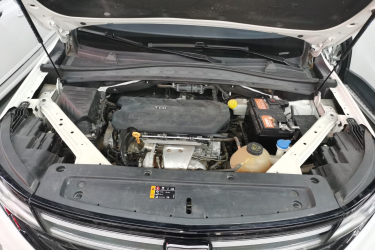 荣威RX5 MAX 2021款 Supreme系列 400TGI 自动豪华座舱版机舱底盘24