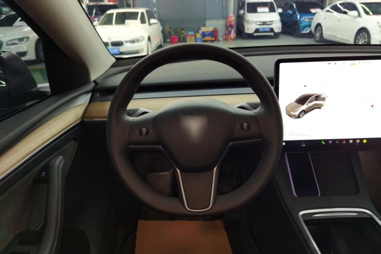 特斯拉 Model Y 2022款 改款 后轮驱动版局部细节13