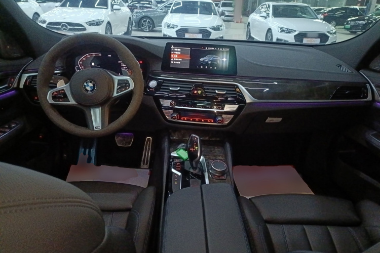 宝马6系GT 2020款 630i M运动套装中控内饰7002