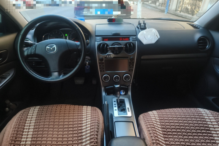 马自达6 2013款 2.0L 自动时尚型中控内饰12