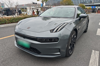 极氪001 2022款 长续航双电机 WE版