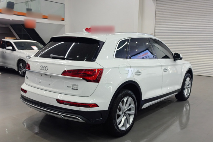奥迪Q5L 2024款 40 TFSI 豪华致雅型车身外观6003