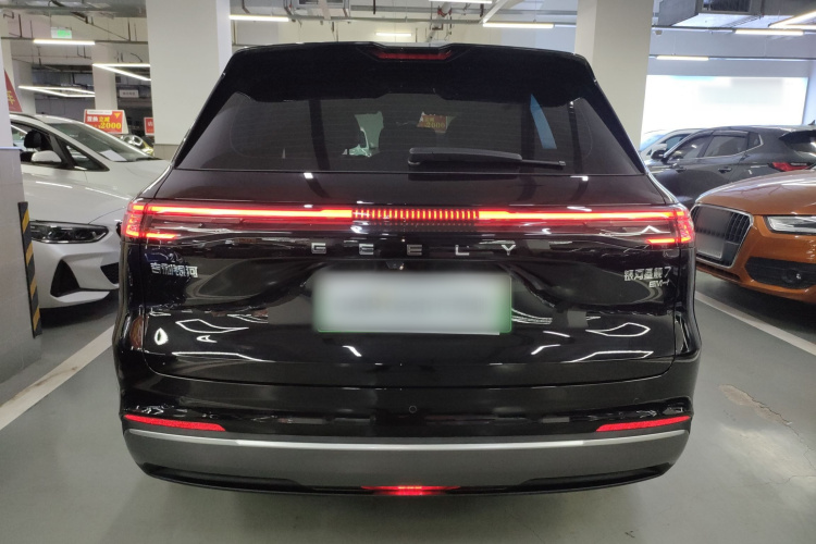 吉利银河 银河星舰7 EM-i 2025款 120km 启航+版车身外观6