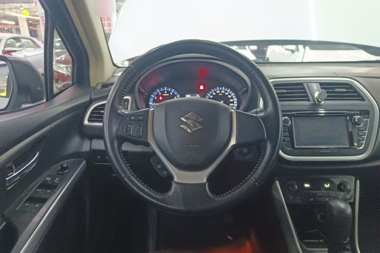 铃木 锋驭 2014款 1.6L CVT两驱精英型中控内饰13