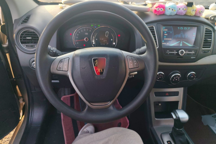 荣威350 2014款 1.5L 自动迅悦版中控内饰13