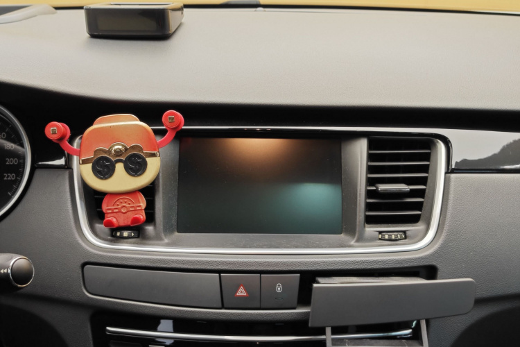 标致508 2013款 2.3L 两周年纪念 自动旗舰版中控内饰7011