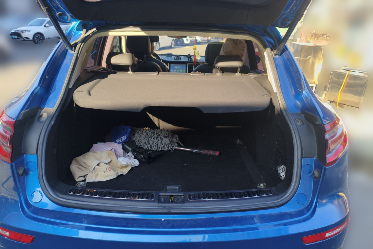 众泰SR9 2017款 2.0T 自动极致之梦版中控内饰23