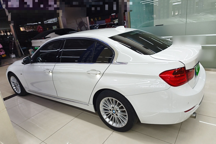 宝马3系 2015款 320Li 超悦版豪华设计套装车身外观6003