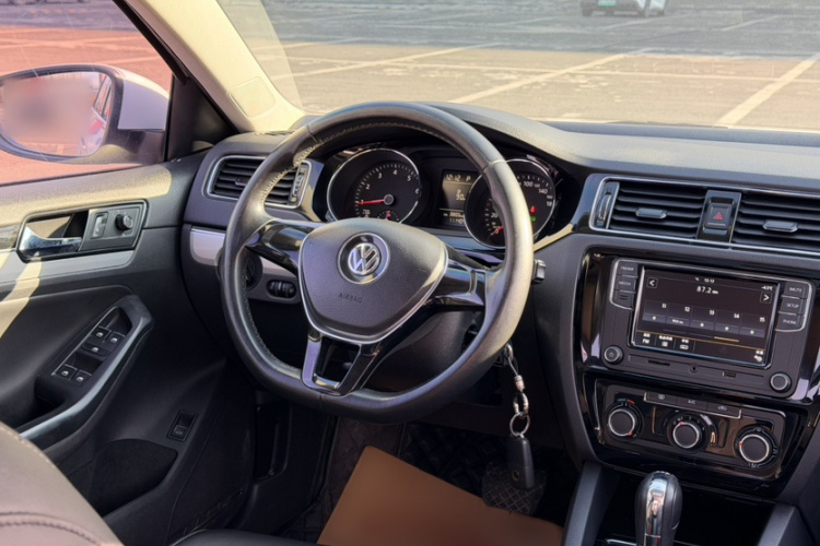 大众 速腾 2016款 230TSI 25周年纪念版中控内饰7004