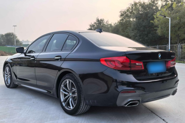 宝马5系(进口) 2018款 525i M运动套装车身外观6003